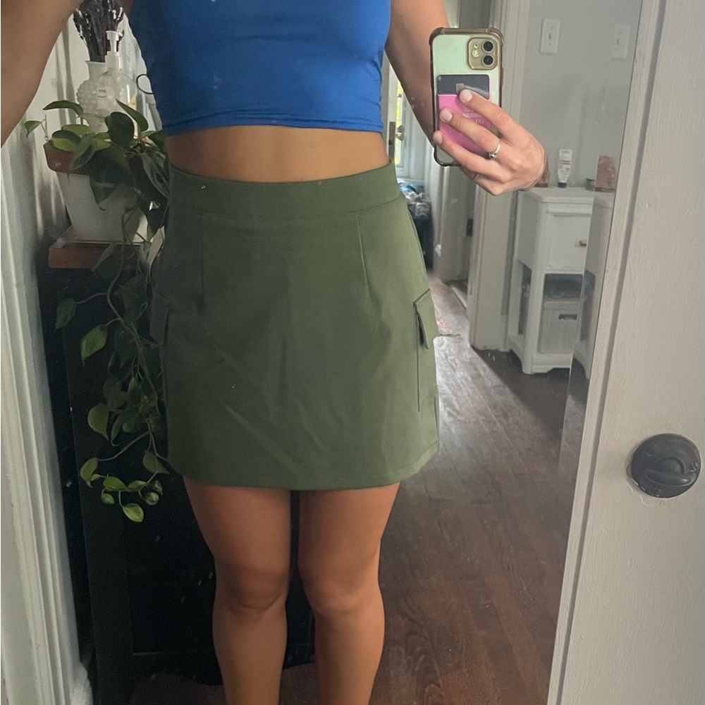 Cargo mini skirt